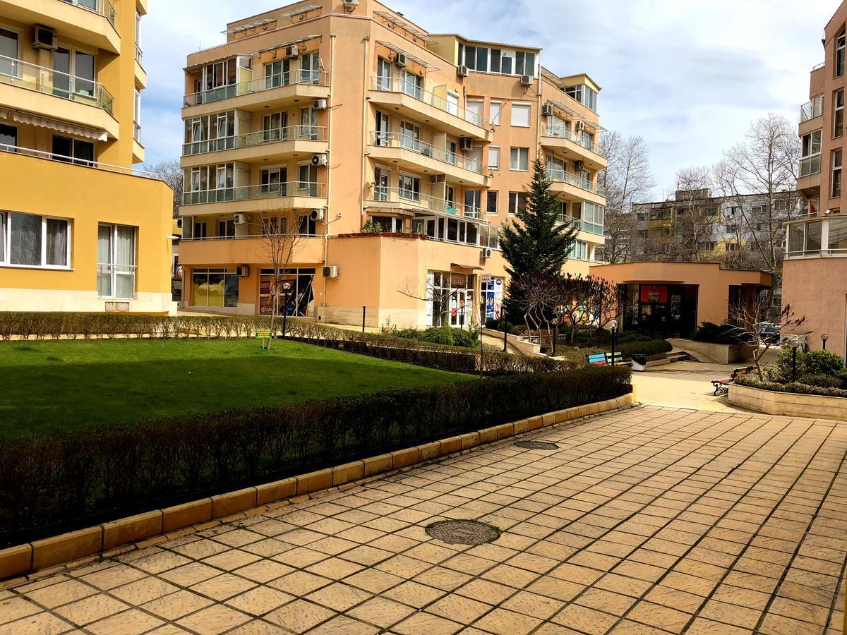 Radost Apartment Varna ภายนอก รูปภาพ