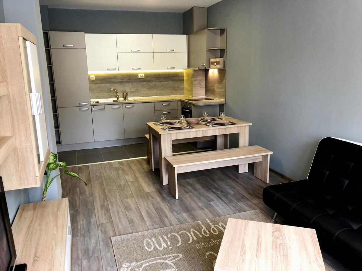 Radost Apartment Varna ภายนอก รูปภาพ